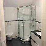 大黄蜂住宿加早餐旅馆 4*