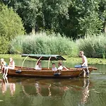 大黄蜂住宿加早餐旅馆 Hoornaar